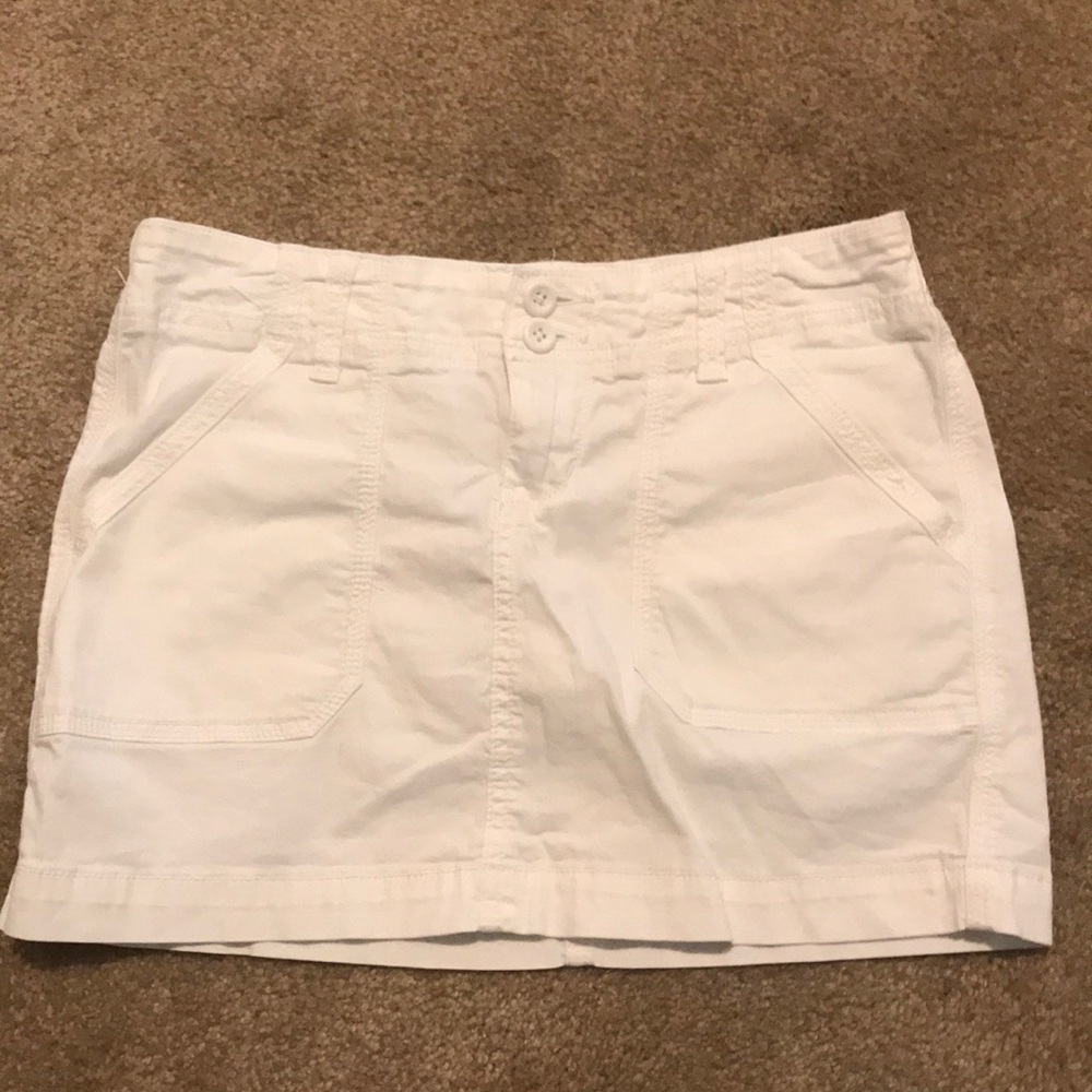 Juniors White Skirt.